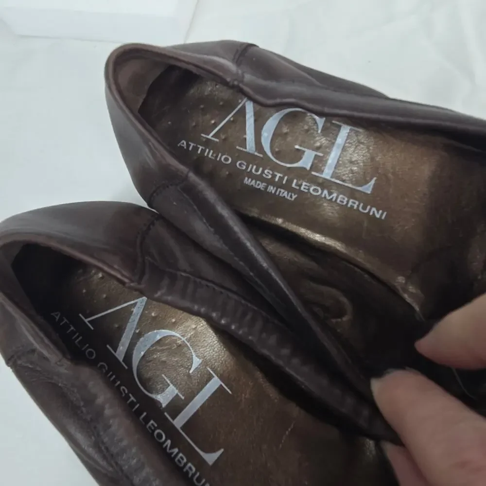 AGL Attilio Giusti Leombruni Ballet Flats Cap Toe Leather Gold Buckle 37.5 7.5